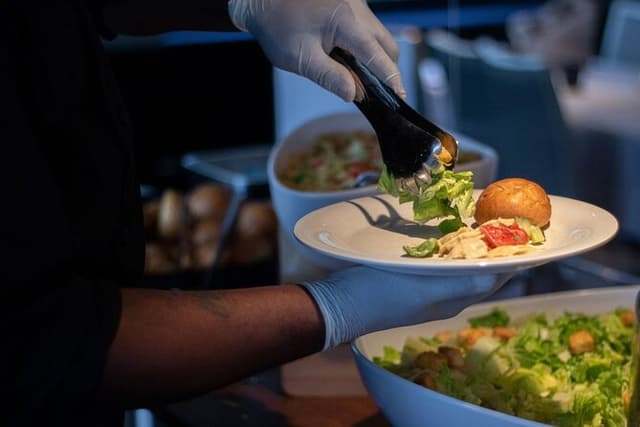 City Cruises Norfolk: Buffet Dinner Cruise