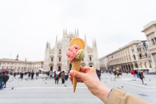 Milan Private Tour - Duomo, Sforza Castle & Gelato Tasting