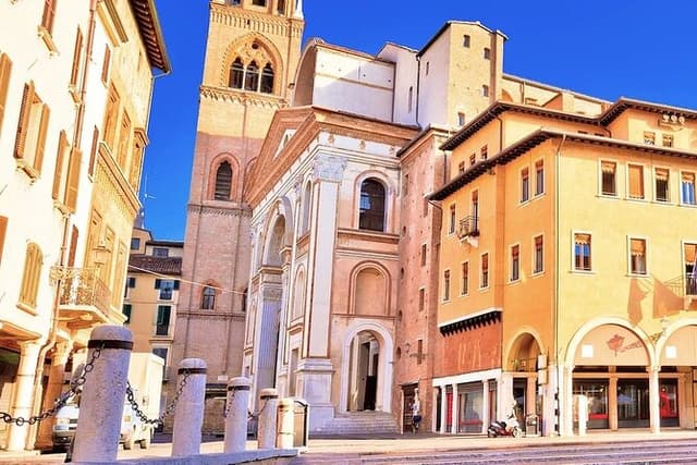 Mantua: Self-Guided Audio Tour to the City of Lakes