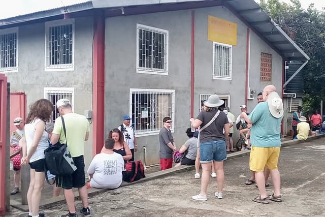 Grenada Private Spice Walk: Taste Authentic Island Herbs & Spices