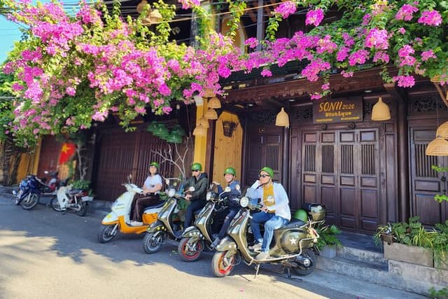 Hoi An Vespa Tours: Hoi An Highlights and Hidden Gems
