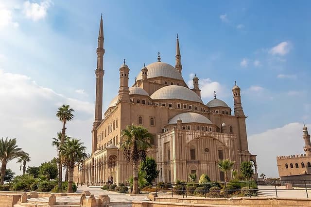 7 Hours Islamic and Medieval Cairo Private Tour