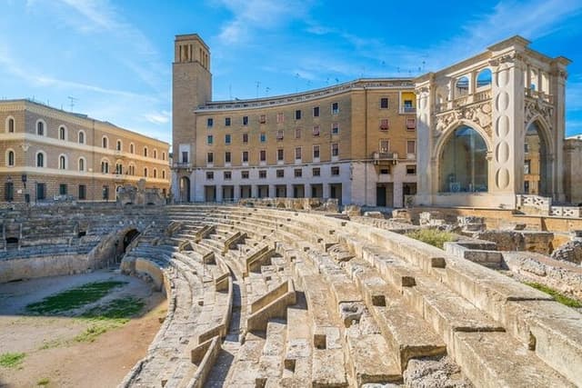 Tour of Lecce with a visit to the basement of the ancient synagogue