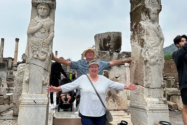 Ephesus and Virgin Mary Tour with Skip the Line, Lunch incl.
