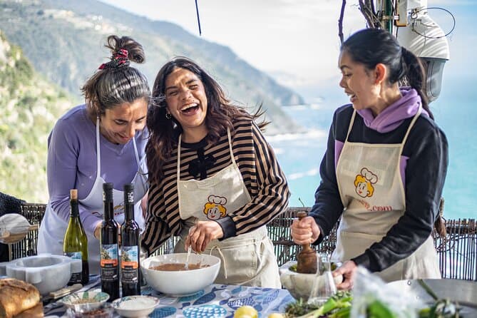 Authentic Pesto Making Class in Cinque Terre