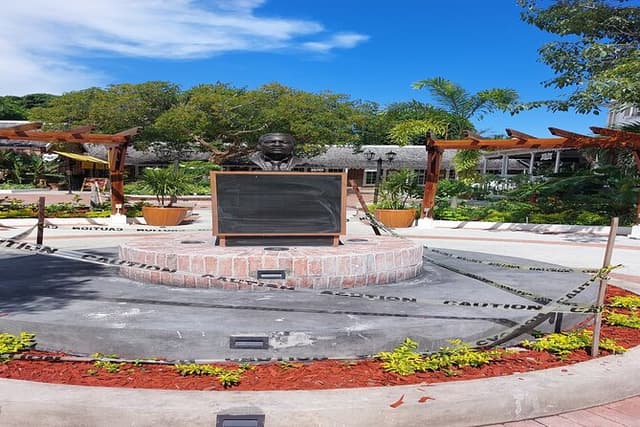 Kingston Jamaica Experience with expert local guide