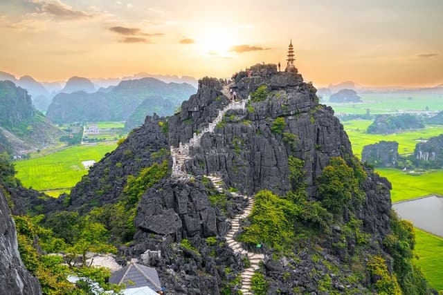 Ninh Binh Day Tour To Visit Hoa Lu - Trang An/Tam Coc - Mua Cave