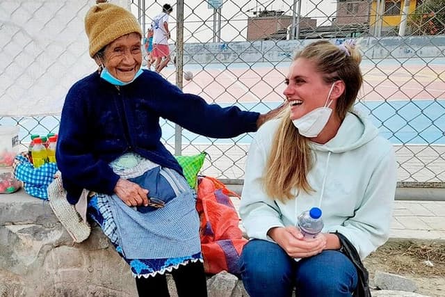 Lima's Reality Tour: Shanty Town + Local Lunch + City Tour