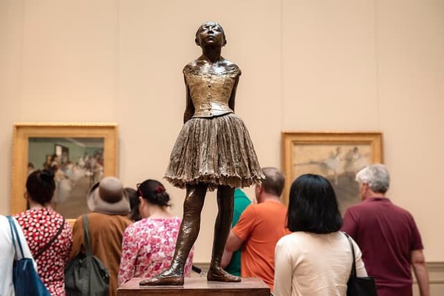 NYC: "The MET" Metropolitan Museum of Art Highlights Tour