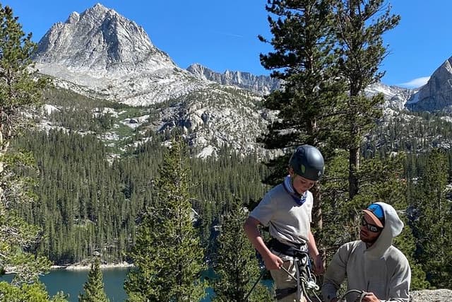 Mammoth Lakes Beginner Climbing Class
