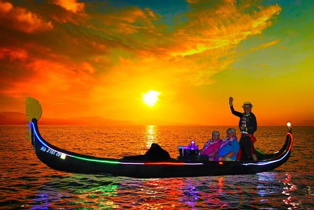 Sunset Gondola Cruise waikiki, free flower lei, drinks, pastries