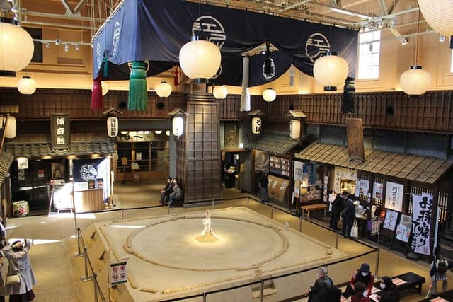 Tokyo Sumo Culture Tour with Chanko-Nabe Lunch in Ryogoku