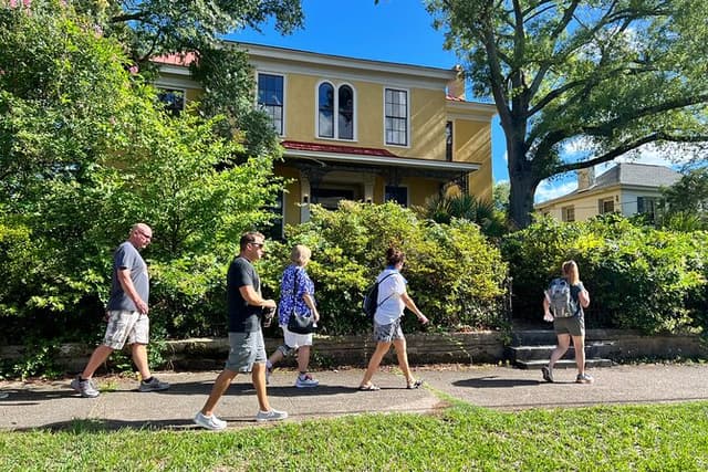 History and Architecture Walking Tour