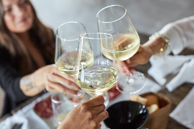 Compare Top Franciacorta Wine Experiences