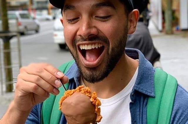Auckland Food Walk Tour: 5 Tastings, Hidden Lanes & Legends
