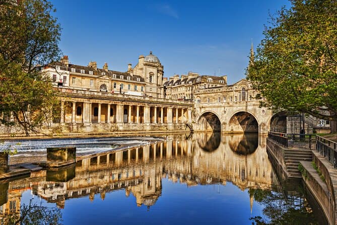 Stonehenge & Bath Day Trip from London