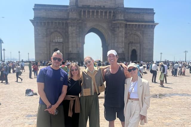 Private Mumbai 25 sights in one tour as recommended by Gigi Hadid