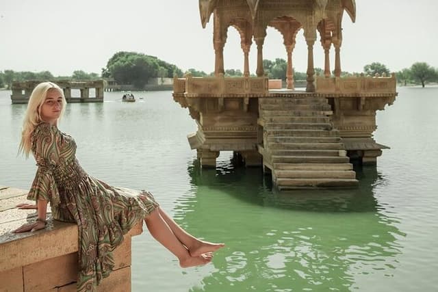 Private Full-Day Tour of Golden City Jaisalmer with Guide
