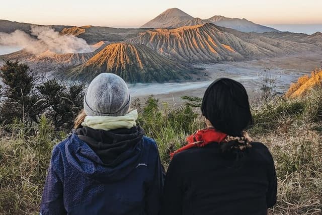 Mount Bromo Midnight Sunrise 12 Hours From Surabaya & Malang