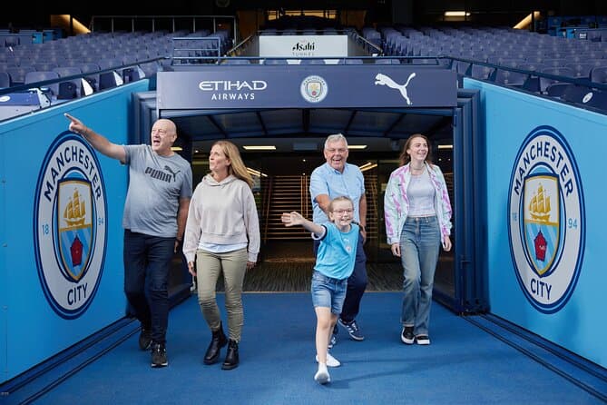 Ultimate Manchester City Tour: Explore Top Local Attractions