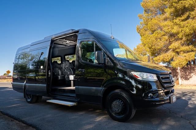 Small Group Tour: Grand Canyon West Rim, Skywalk & Hoover Dam