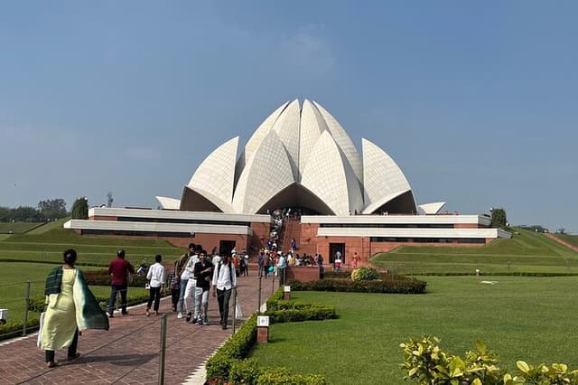 Private Half Day Delhi -City Tour including Entrance Fees