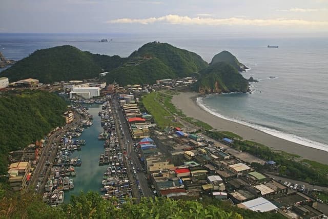 9 Hour Northeast Coast Bay View Tour in Yilan