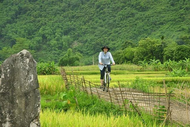 Pu Luong Day Trip from Hanoi (Lunch, Caving, Walking and Biking)