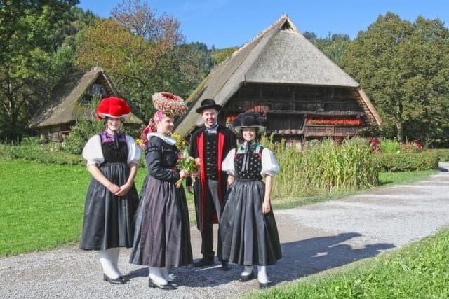 from Frankfurt - romantic Black Forest & brewery, private tour