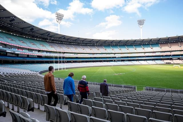 3/4 Day Sports Lovers Bus Tour of Melbourne