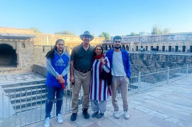 Private Transfer Agra To Jaipur Via Fatehpur Sikri & Chand Baori, Step Well