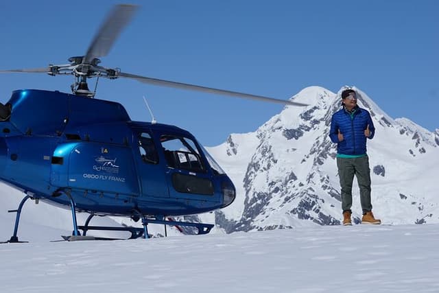 25mins Private Helicopter Flight in Franz Josef with Landing