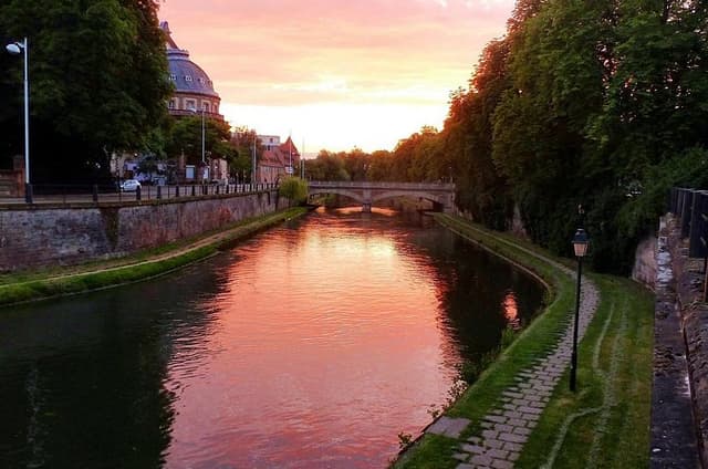 Strasbourg Signature Stroll: Gothic Masterworks & Imperial Glory