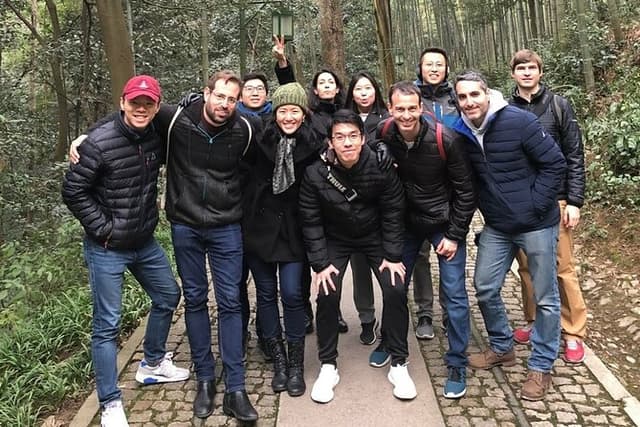 Customize Your Day: Flexible Hangzhou Tour of the Top Sights