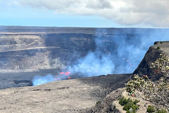Hawai'i's Volcanoes National Park from Hilo Only