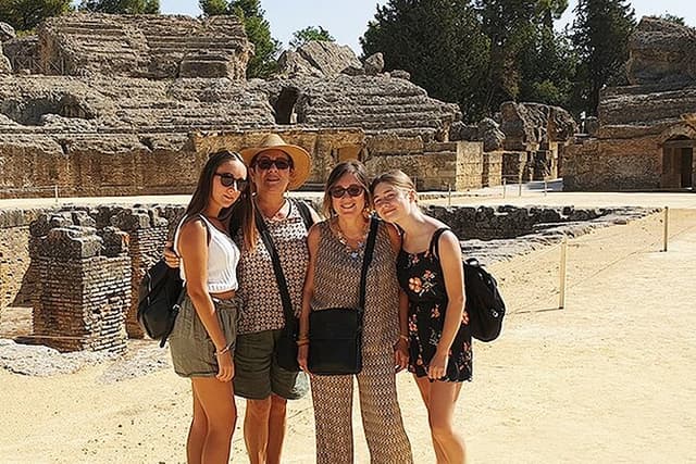 Private hald day tour to the historic roman city of Italica