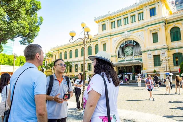 1-Day City Tour: Saigon Chinatown, Must-See Icons & Cyclo Ride