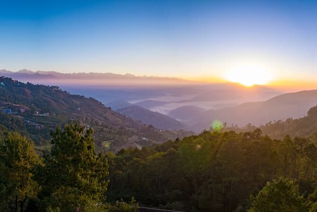 Full-day Private Nagarkot Sunrise Tour with Day Hike