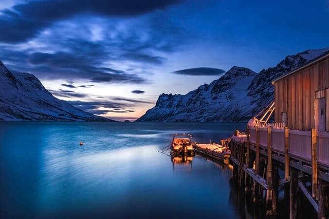 Sommarøy & Kvaløya Scenic Fjord Tour
