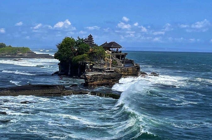 Explore Ulun Danu Beratan Temple Tours & Experiences