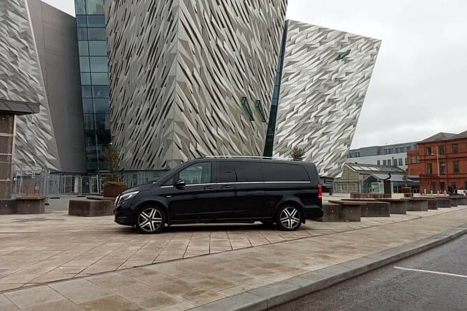 Belfast Heritage Tour: Titanic History & Peace Walls