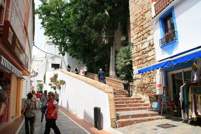 Mijas, Marbella and Banus Day Tour from Costa del Sol
