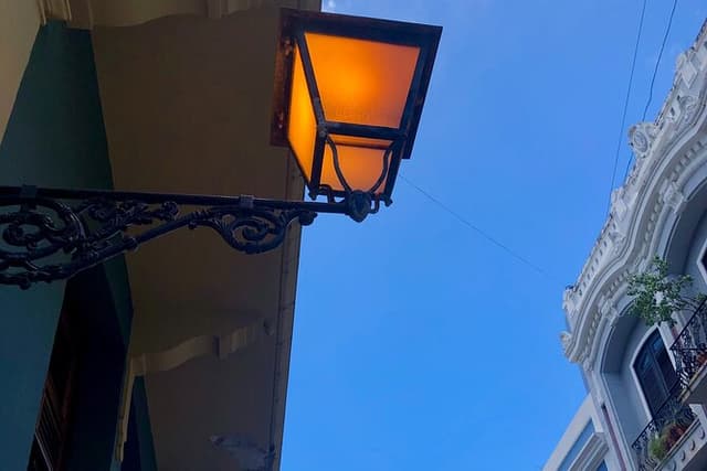 Old San Juan Tour (1 Hour) by DUHO