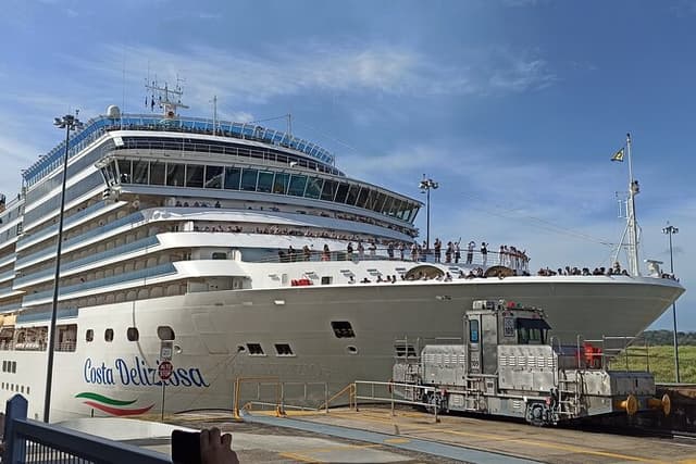 Full Day - Panama Canal Coast to Coast - By Land