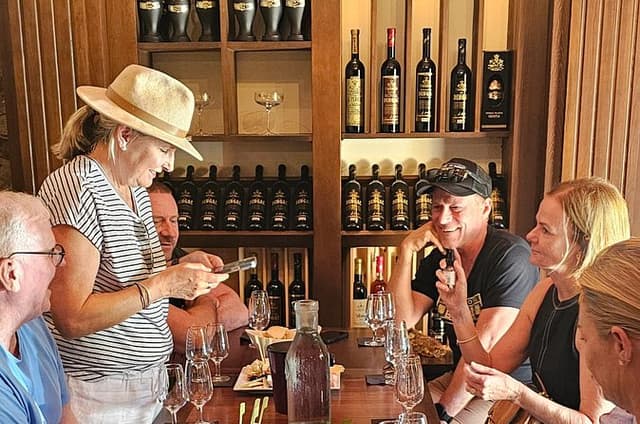 Private Peljesac Wine & Oyster Tour from Dubrovnik