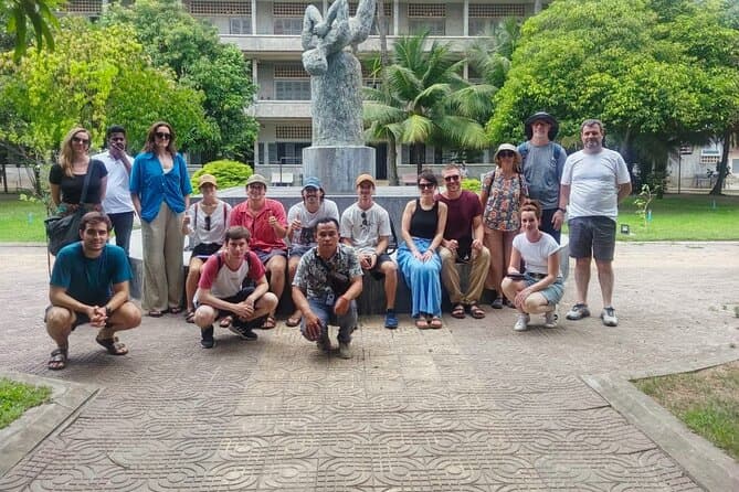 Authentic Killing Fields Tour & Phnom Penh History Guide
