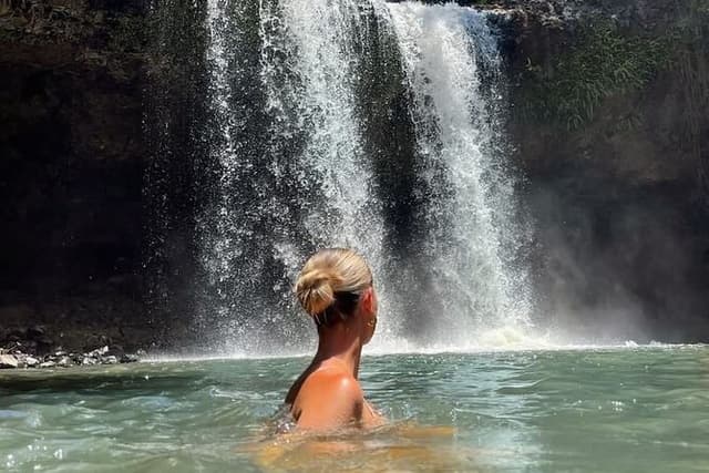 Behind The Bay - Explore Like a Local: Waterfalls/paddleboarding