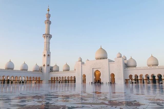 Full Day Private Shore Tour in Abu Dhabi from Abu Dhabi Port
