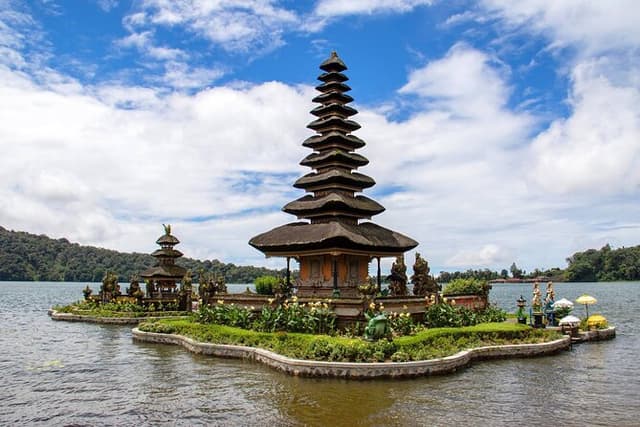 Full Day Wonders of Bali Private Tour with Pickup and Lunch