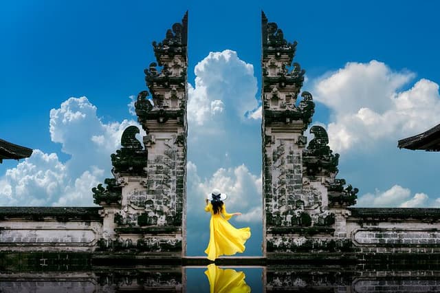 Best of The Gate of Heaven and East Bali Tour